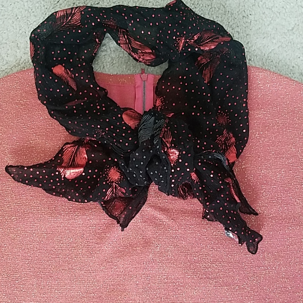Vintage knit top & scarf - Picture 2 of 5